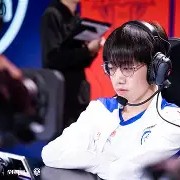 爱游戏-那不勒斯遭遇连败，卫冕希望渺茫()