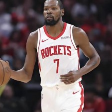 爱游戏-火箭巨星缺席比赛，球队战绩连败考验主帅智慧()