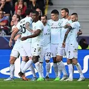 爱游戏娱乐-米兰球队主场浴血奋战，期待欧冠席位如愿(百年大党面对面第三章浴血奋战百折不挠)