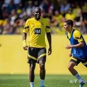 AYX SPORTS-弗赖堡新帅上任，力求带队重返胜利轨道()