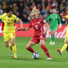 爱游戏-瑞典女足登场比赛，挑战前进之路()