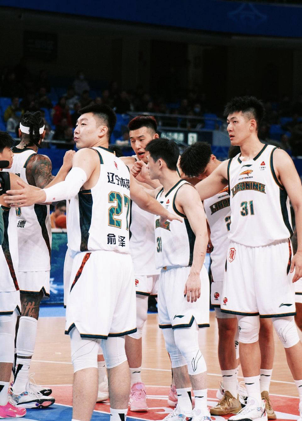 爱游戏娱乐-辽宁队再获胜利，强势冲刺季后赛()  第2张