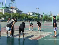 AYX SPORTS-篮球比赛现场一球定胜负，球迷情绪高涨()  第1张