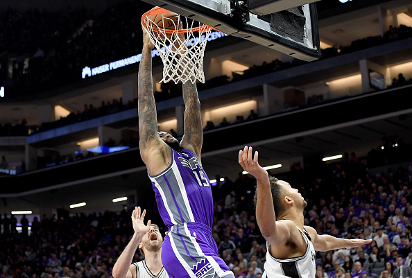 爱游戏-步行者内线双塔成绩斐然，东部战场开创新局面()  第1张