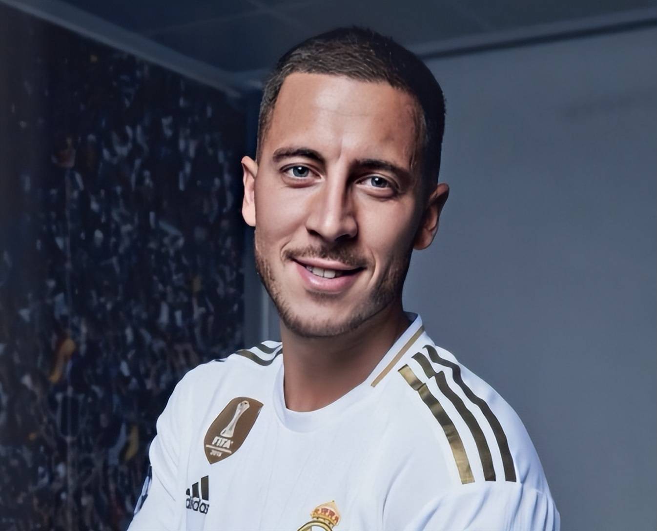 ayx-阿扎尔大腿受伤，转会传言再起波澜()  第2张