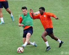 AYX SPORTS-弗赖堡新帅上任,力求带队重返胜利轨道() 第2张 AYX SPORTS-弗赖堡新帅上任,力求带队重返胜利轨道() 第2张