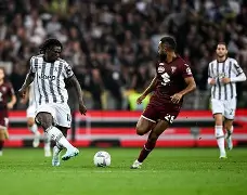 爱游戏平台-尤文图斯好运不断，连续取得联赛胜利保持领先()  第1张