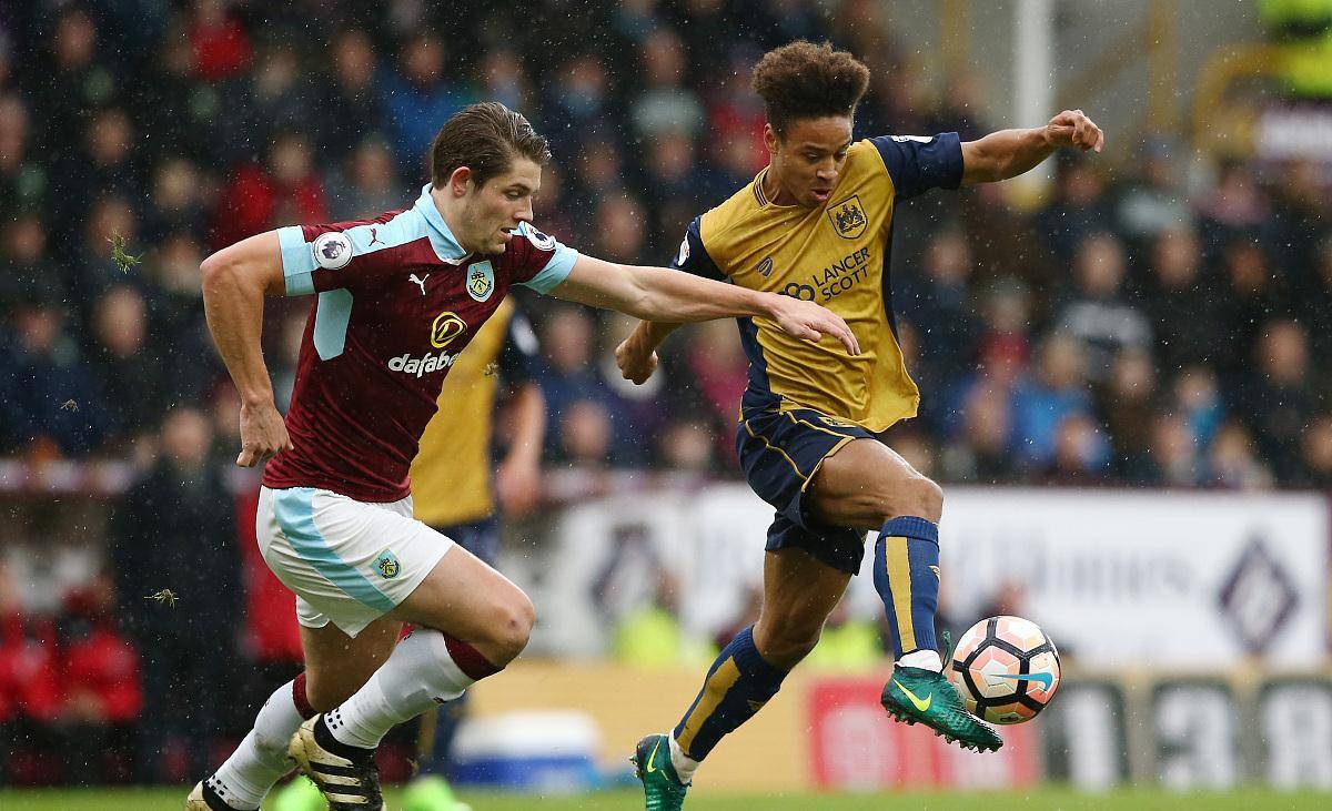 爱游戏平台-伯恩利战绩低迷，高层紧急开会商讨对策(伯恩利最新战绩)  第1张