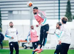 ayx-曼城中场积极发挥为球队创造机会()  第1张