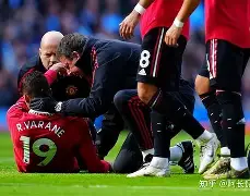 AYX SPORTS-里昂大将受伤，欧冠希望蒙上阴影()  第1张