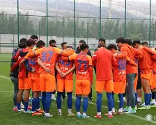 AYX SPORTS-泰国球队豪取连胜，晋级前景一片光明()  第2张