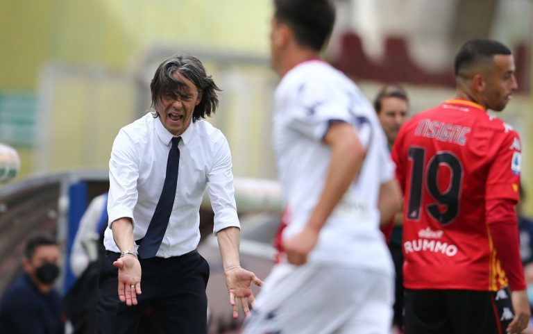 爱游戏娱乐-贝内文托堅守不败，完成客场保级(暗夜君王by无措仓惶)  第2张