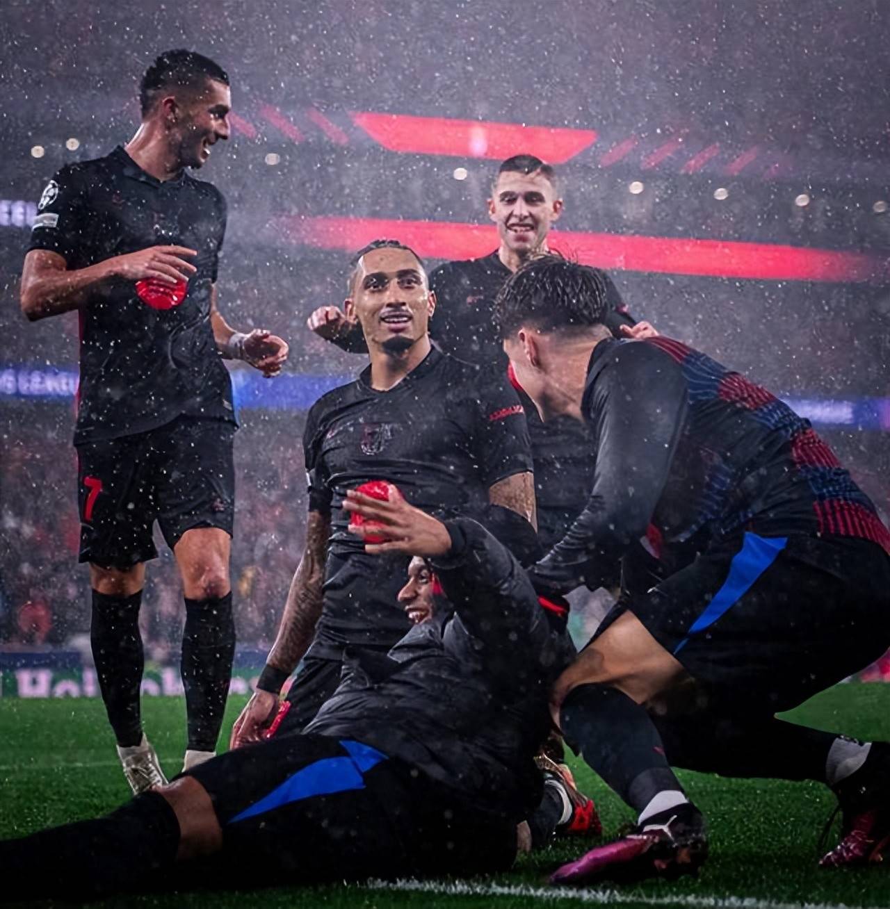 爱游戏中国-足球精英集结，重量级对决引人瞩目()  第1张