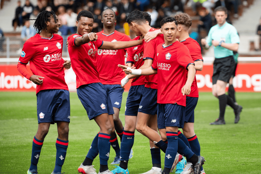 AYX SPORTS-法国女足精英聚会，里尔队在精彩比赛中获胜()  第1张