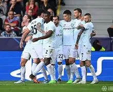 爱游戏娱乐-米兰球队主场浴血奋战，期待欧冠席位如愿(百年大党面对面第三章浴血奋战百折不挠)  第1张