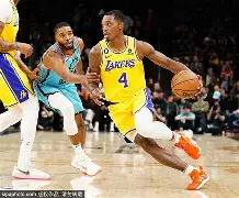 爱游戏官方网站-湖人队防守端表现出色，对手难以找到破解之法()  第1张